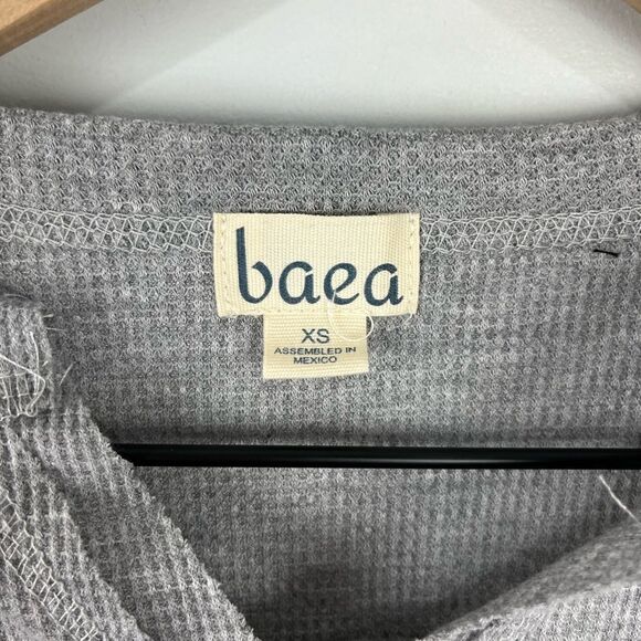 Baea Grey Waffle Knit Bell Sleeve Style L/S Top XS NWT - Picture 4 of 6
